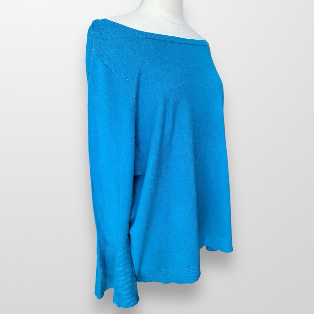 Lane Bryant Women's Size 26 / 28 Sweater Top Stretch Bell‎ Sleeve NEW Blue
